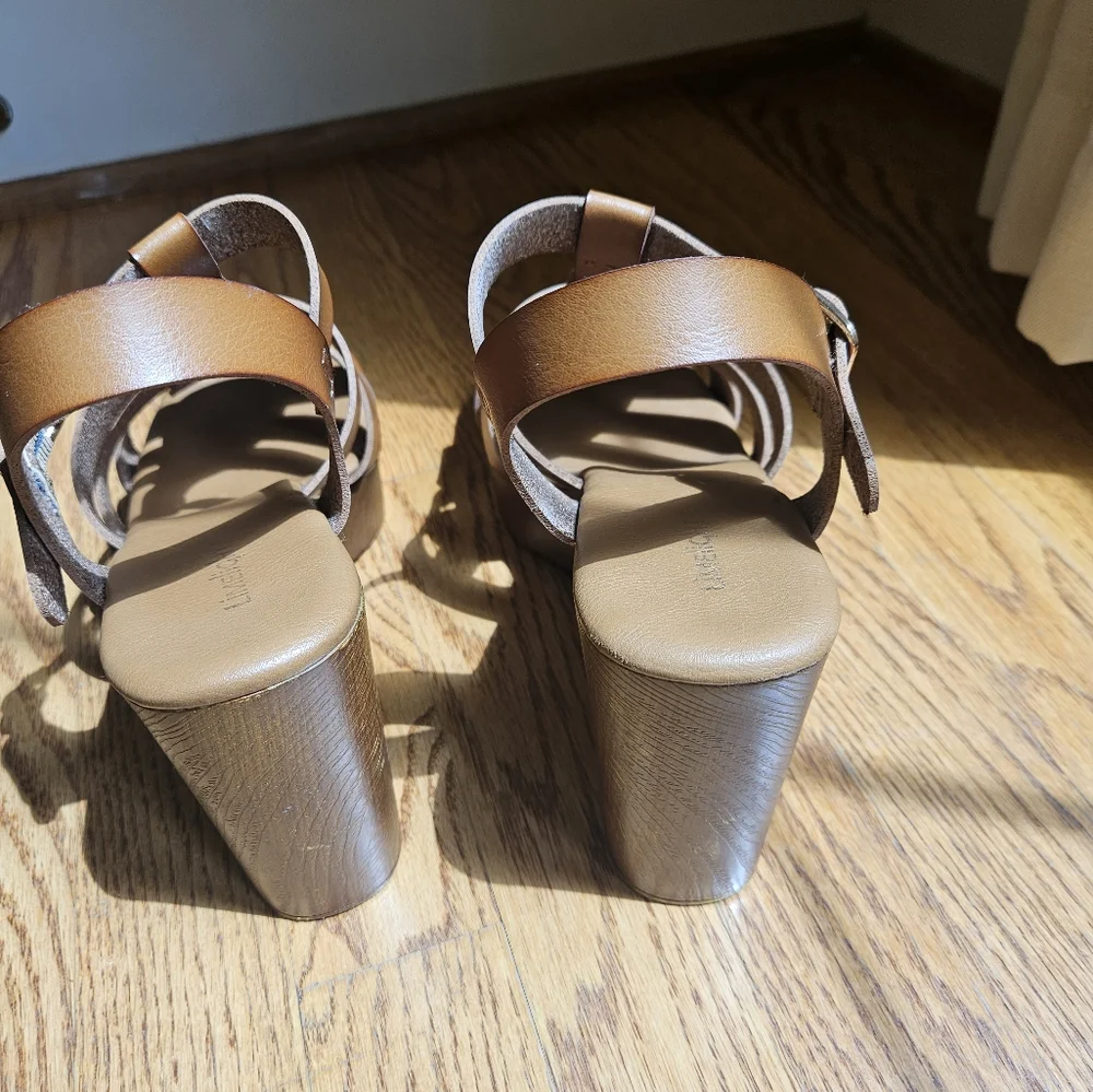 NWOT Limelight Slingback Wedge Platform Clogs Sandals in brown/Natural tan
